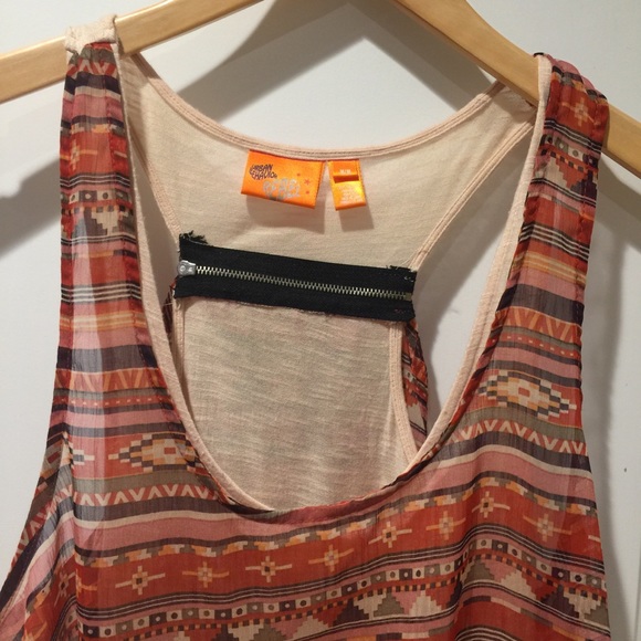 Urban Outfitters Aztec Layered Zipper Tank M - Picture 2 of 5
